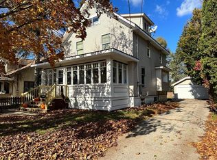 1012 Lincoln Ave, Waukesha, WI 53186