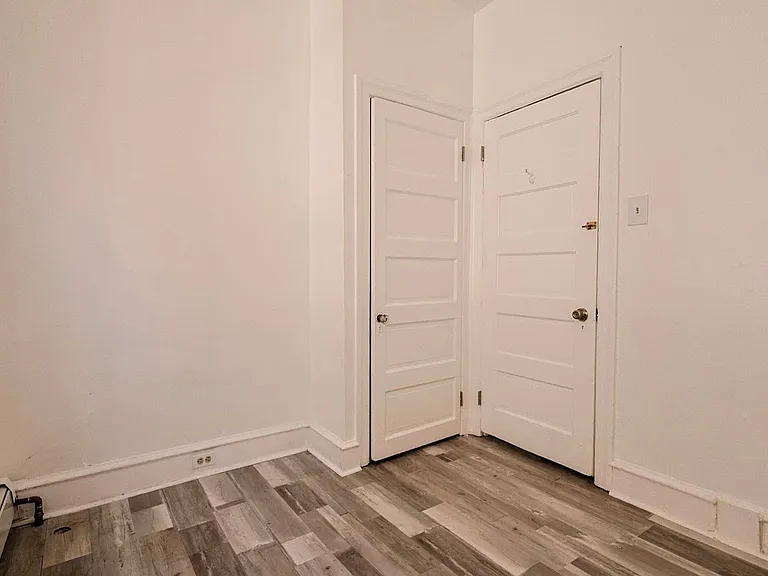 3636 Winchester Ave — Photo 6