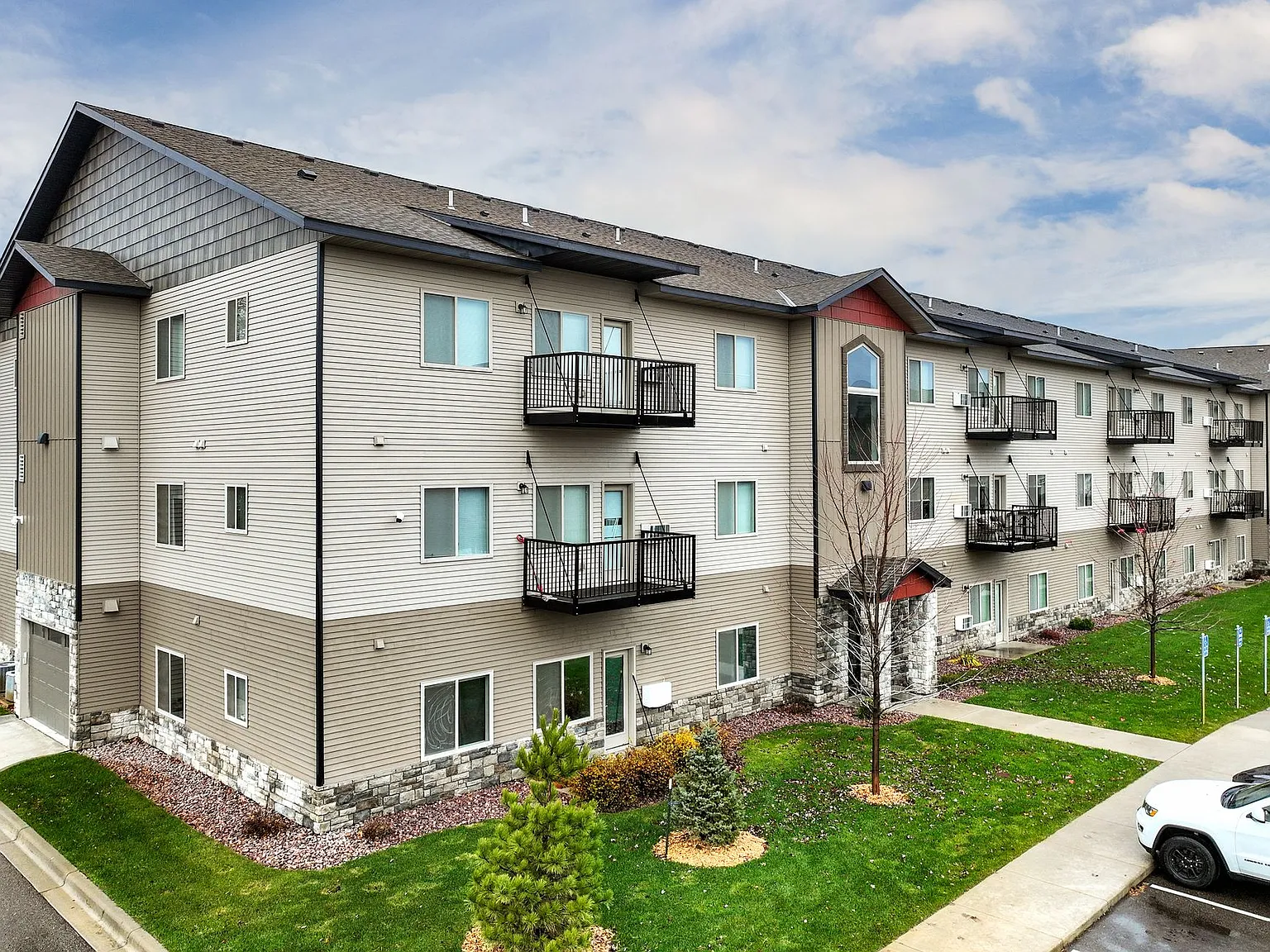 Crest View Village Apartments, LLC — Photo 3