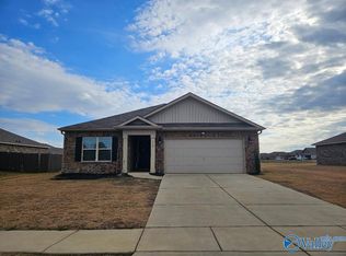 110 Tea Tree Ct, Hazel Green, AL 35750