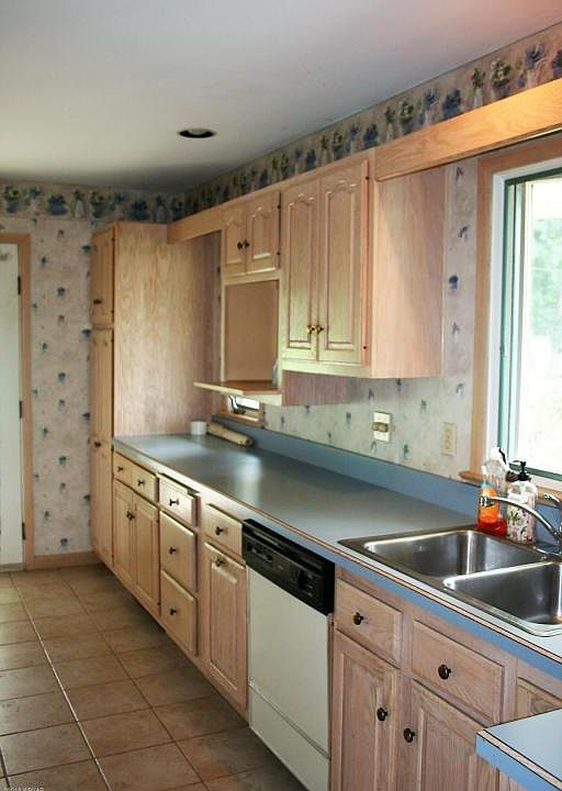 1st image of 281 Carpenters Ln