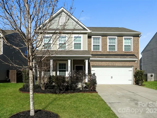 8011 Kelburn Ln, Charlotte, NC 28273