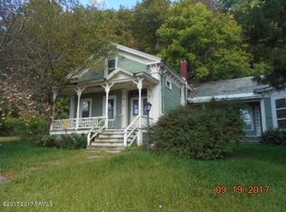 36 Mountain St, Whitehall, NY 12887