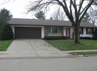 5412 Oakbrook Rd, Davenport, IA 52806