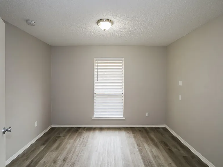 2540 Sundance Ln — Photo 13