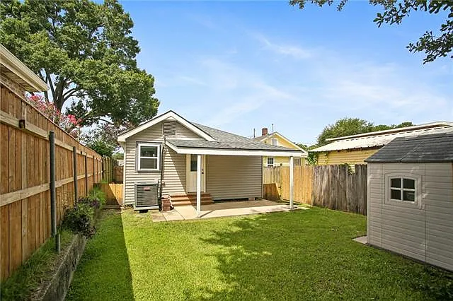 15 Crislaur Ave — Photo 20