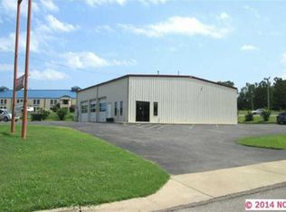 877 E 4th St, Tahlequah, OK 74464