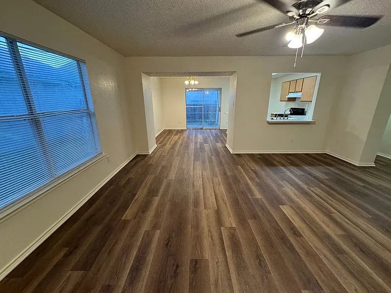 10137 Chapel Glen Ter — Photo 4
