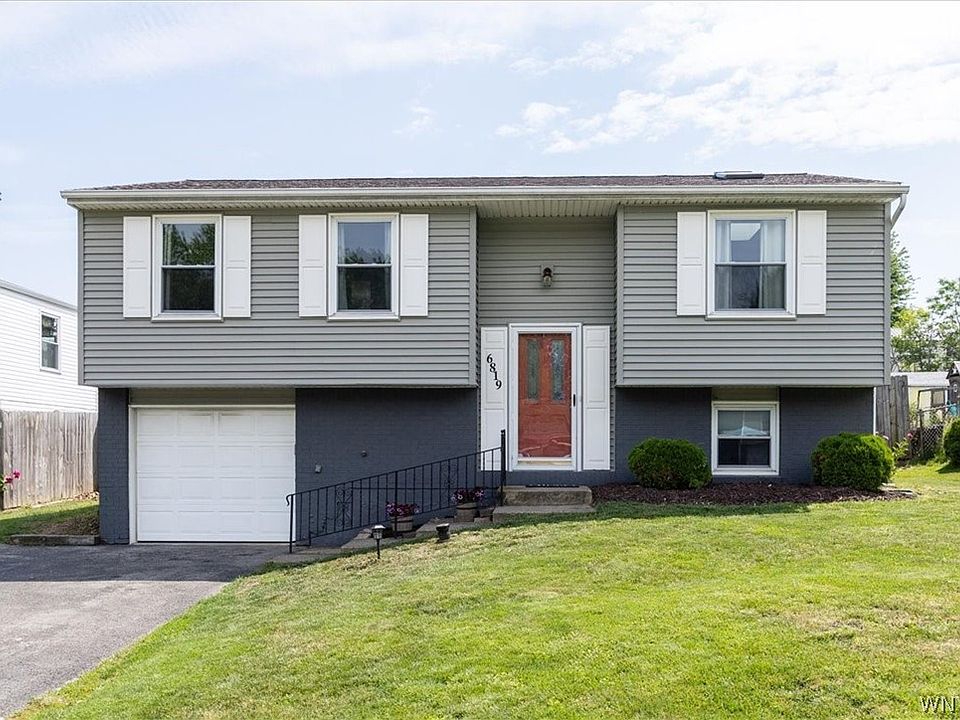 1st image of 6819 Nettle Creek Dr