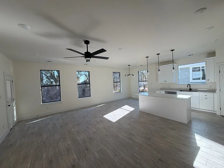 5707 Barkridge Dr — Photo 8