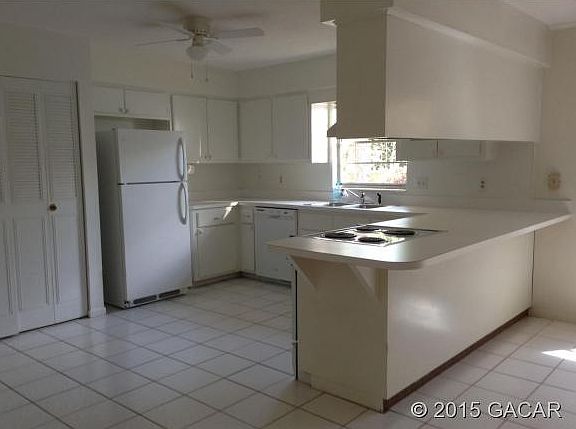 4th image of 2215 NW 21st Pl