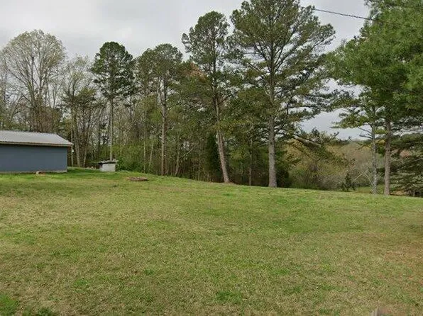 136 A And A Ln, Evensville, TN 37332