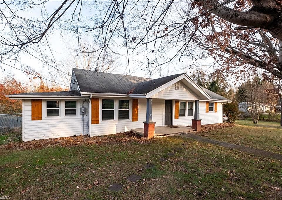 1st image of 210 Little Arcadia Dr