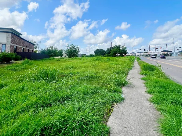 2023 5th St, Stafford, TX 77477