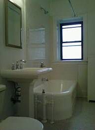 5th image of 401 W Fullerton Pkwy APT 6