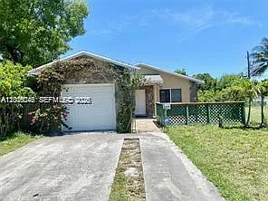 2345 Douglas St Photo 1