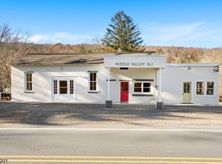 360 W Mill Rd, Long Valley, NJ 07853