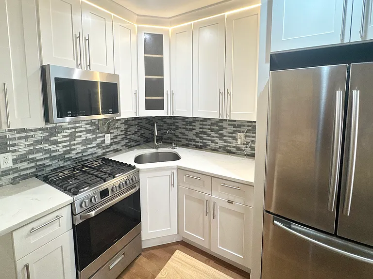 703 Macdonough St #2 — Photo 5