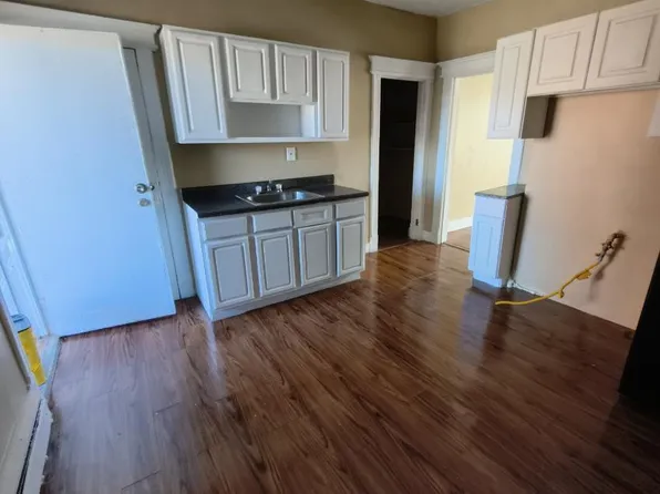 128 Madison St #2W, Hartford, CT 06106