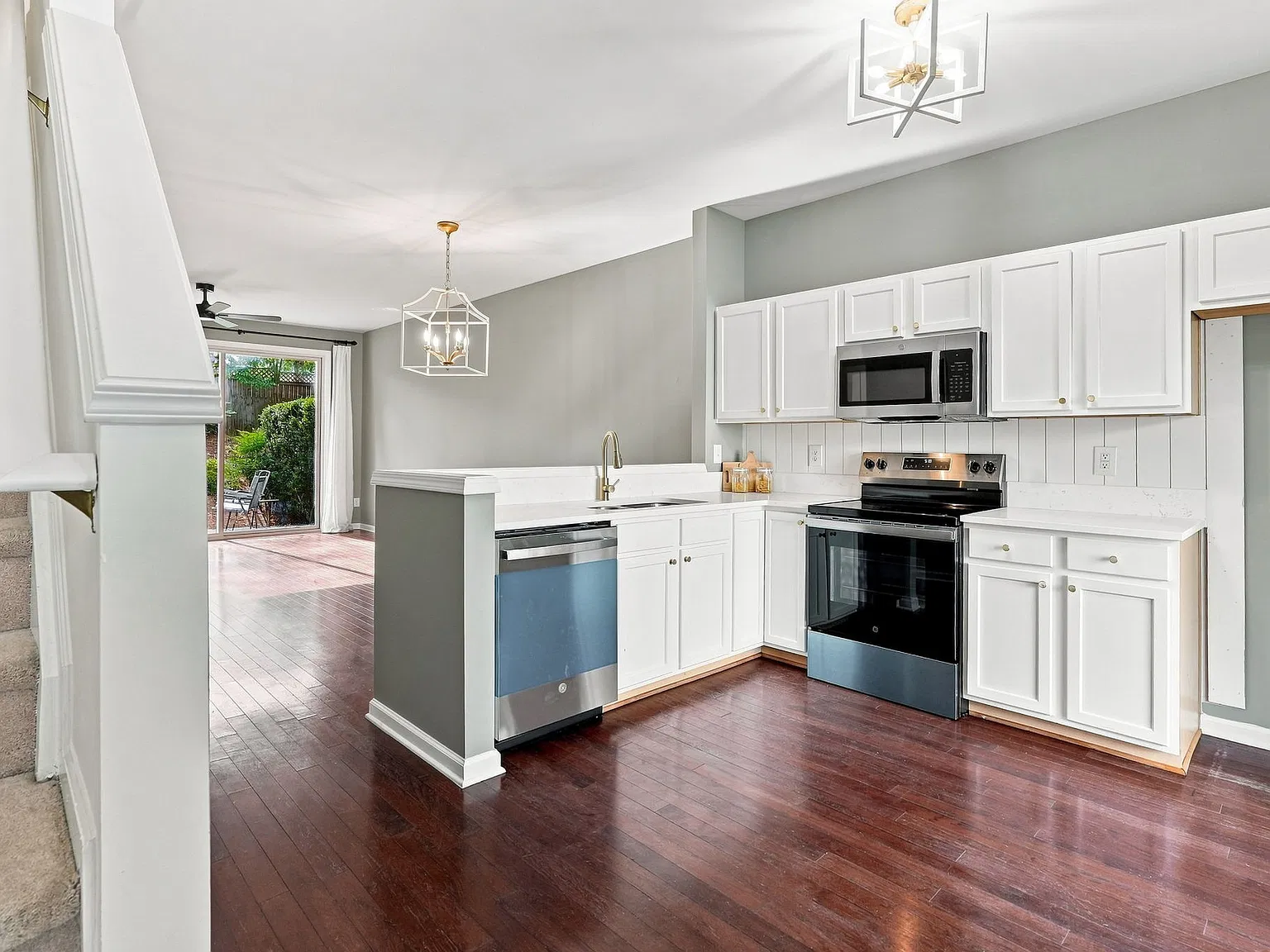 2 bed, 2.5 bath, 1195 sqft, $1,750 — Photo 4