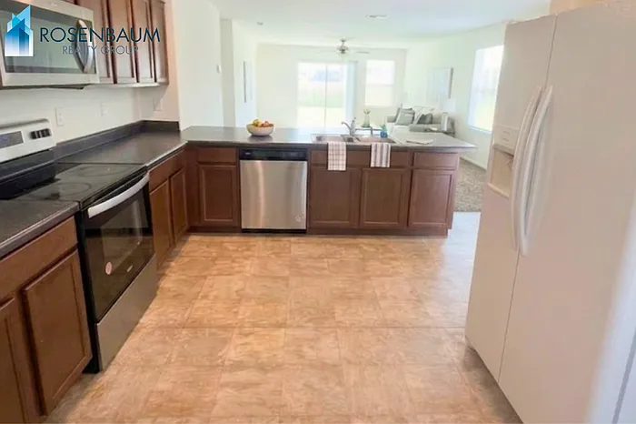 1353 W Pima Ave — Photo 6