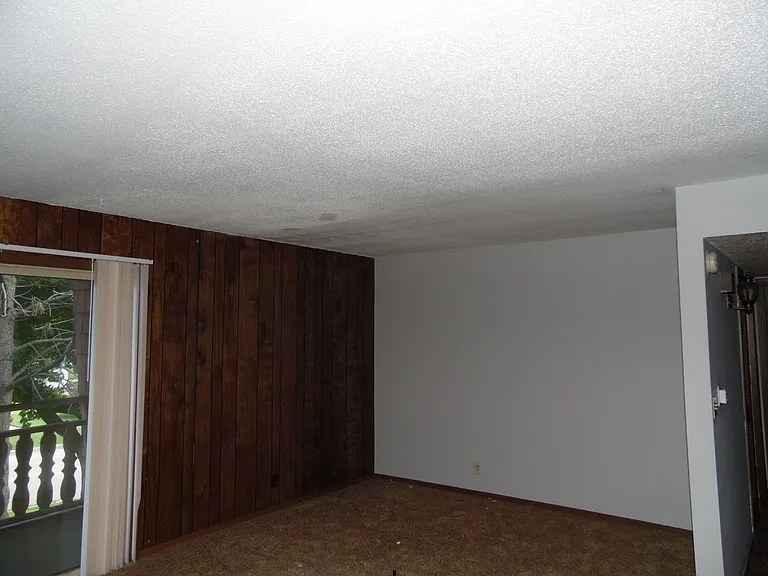 400 N Lake Ave — Photo 8