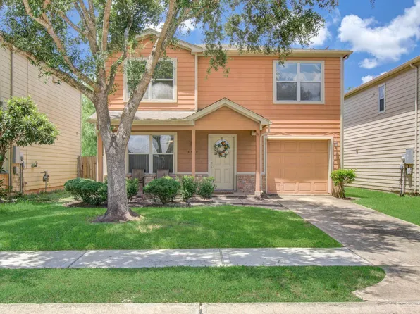 3330 Becker Glen St, Fresno, TX 77545