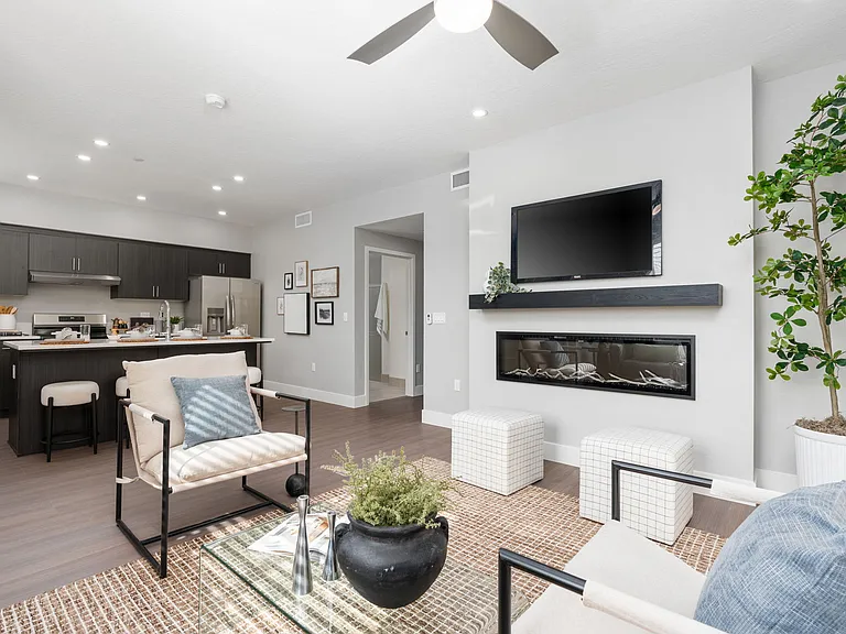 The Palms Luxury Apartments — Photo 42