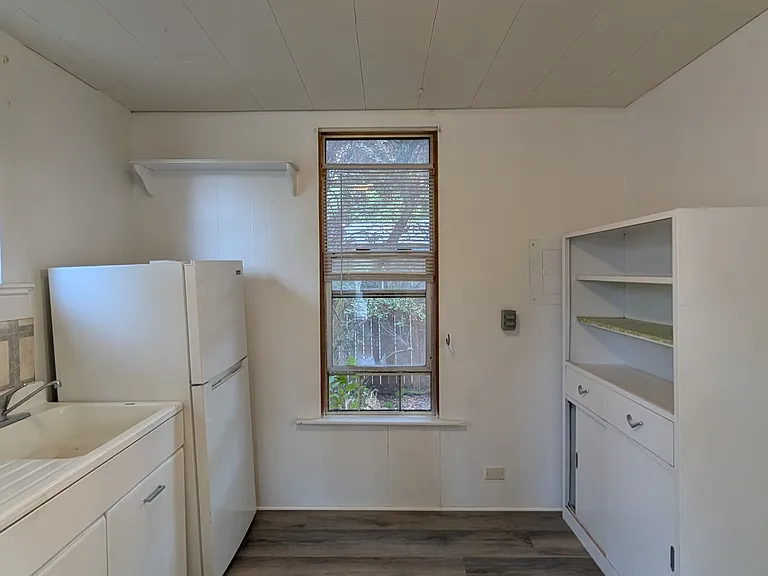 509 N Walnut St #1 — Photo 7