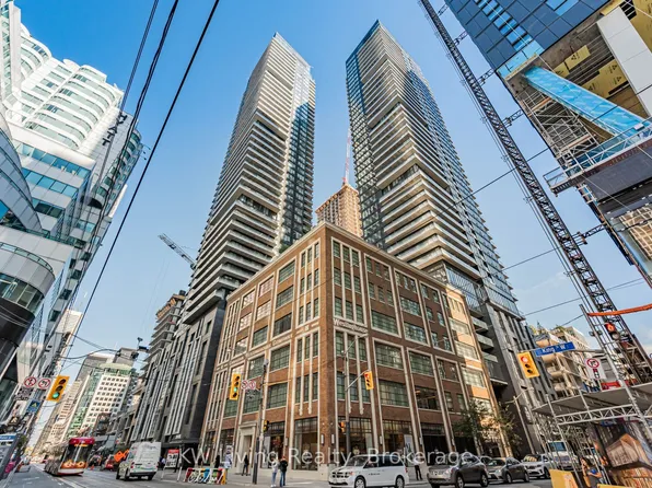 115 Blue Jays Way, Toronto, ON