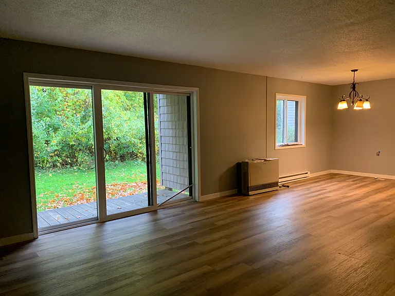 43 Hawthorne Cir #43 — Photo 6
