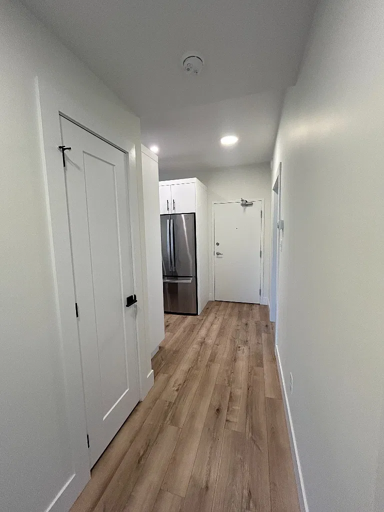 80 Morton Ave. — Photo 3
