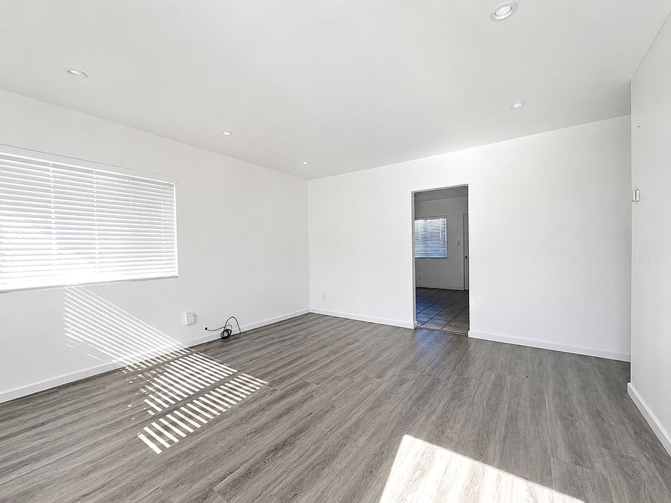 1st image of 1442 W 220th St #1440