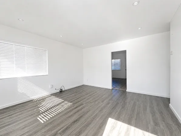 1442 W 220th St, Torrance, CA