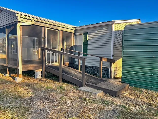 3 bed, 1344 sqft, $1,400 — Photo 2