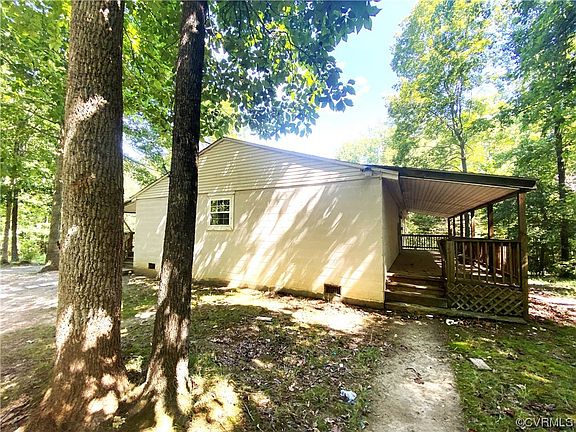 4th image of 367 Harris Ct