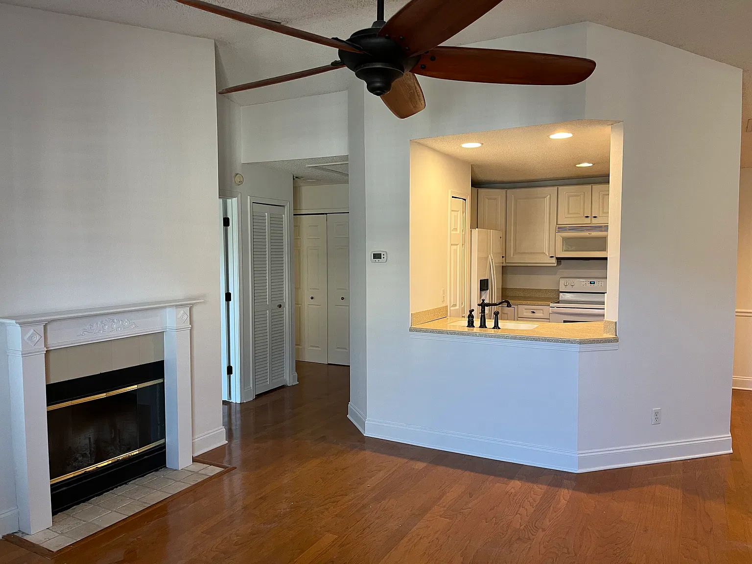 1 bed, 795 sqft, $1,600 — Photo 2