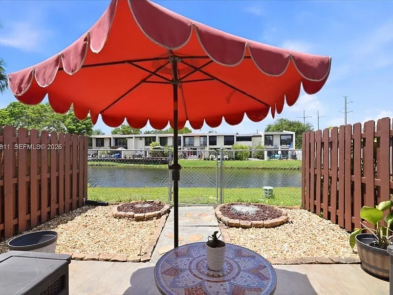 8008 SW 103rd Ave #8008 — Photo 41
