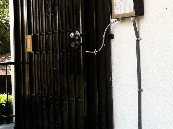3rd image of 7512 Fountain Ave APT 10