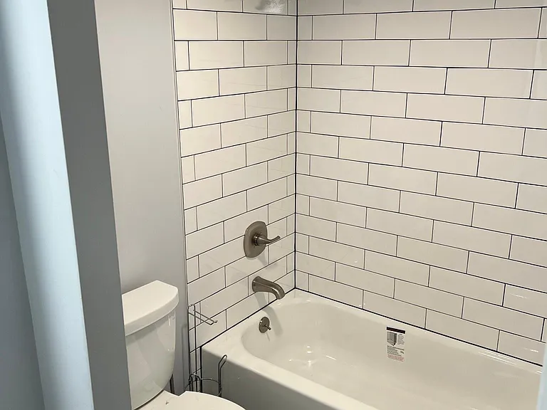 200 Wells Ave N — Photo 13