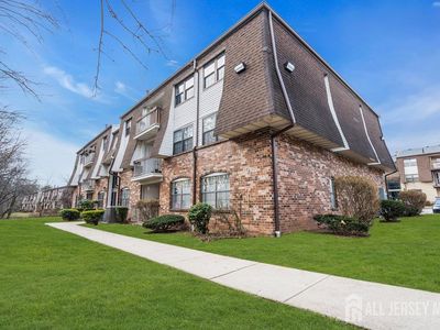 603 Green Hollow Dr, Iselin, NJ, 08830