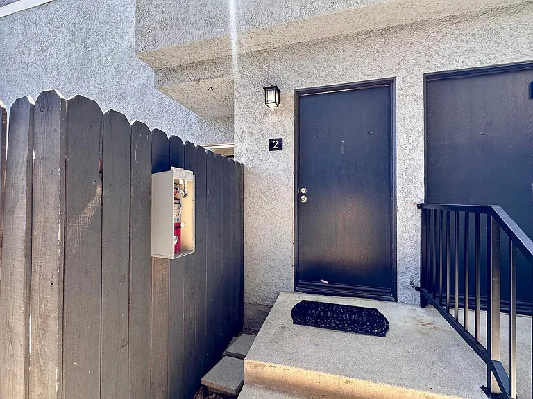 9939 Topanga Canyon Blvd — Photo 42