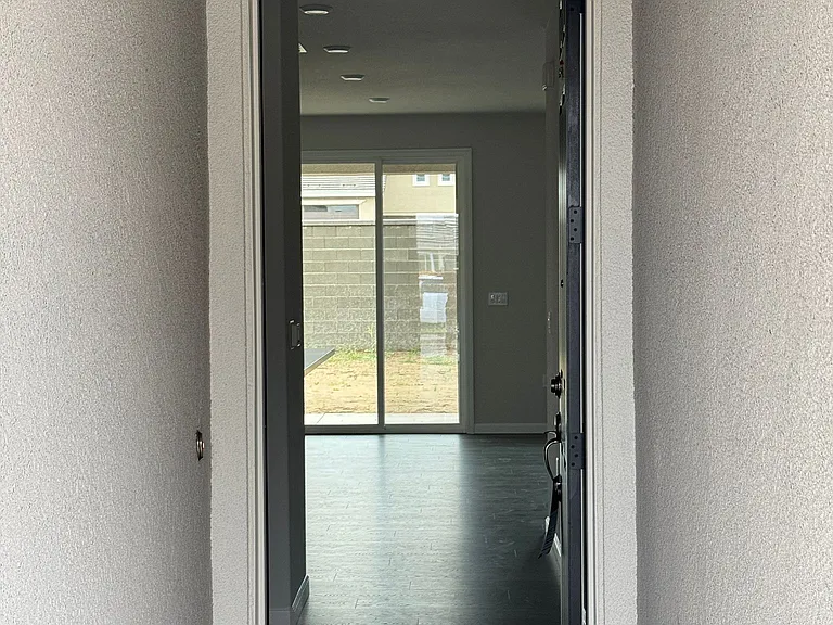2088 Anders Pl — Photo 2