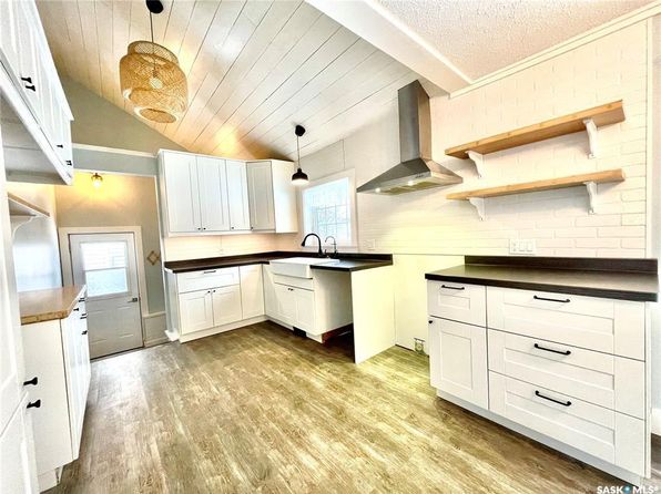 137 1st STREET W, Carrot River, SK S0E 0L0