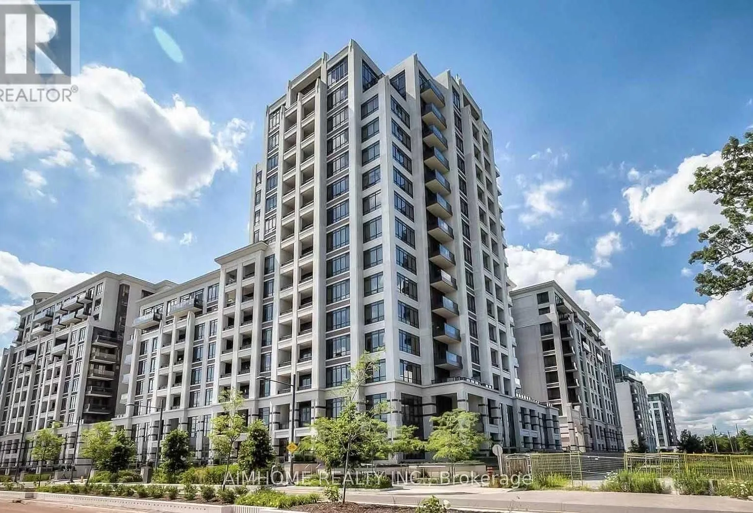 3 bed, $3,300 — Photo 1