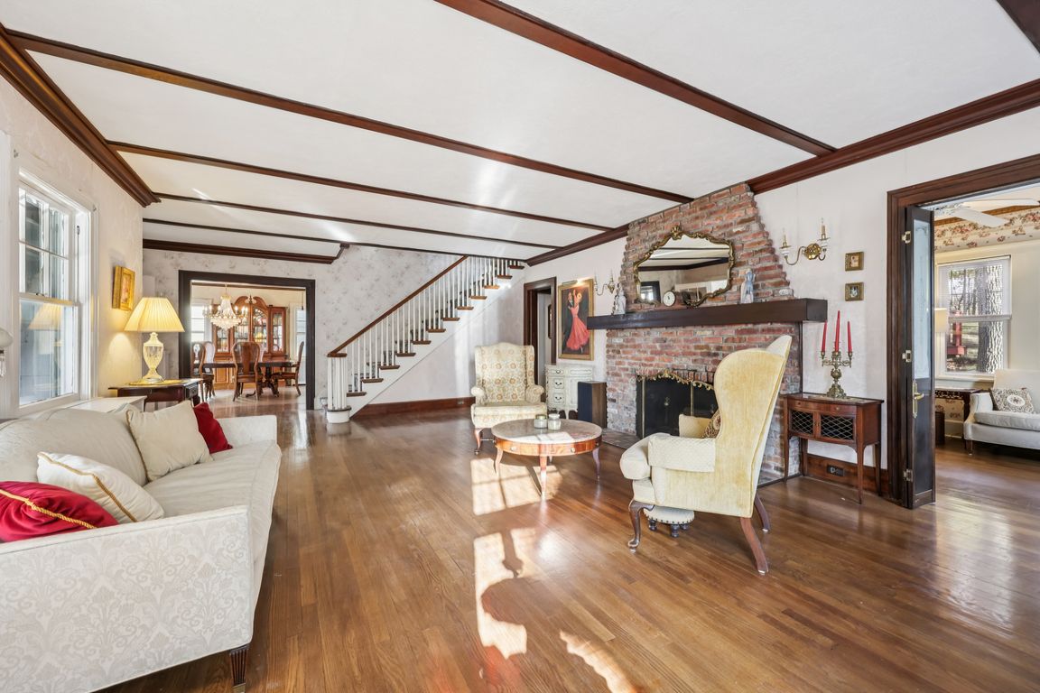 next background image