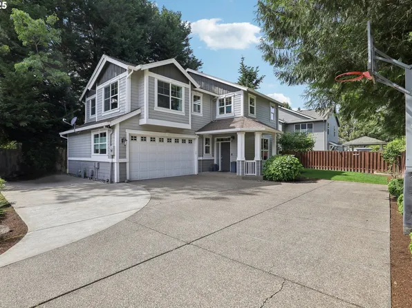 10001 SW Siletz Dr, Tualatin, OR 97062