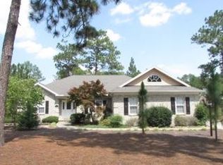 165 Forest Glen Rd, Southern Pines, NC 28387