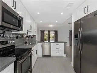 6653 SW 140th Ave #6653 — Photo 2