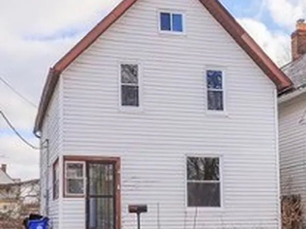 821 E 156th St, Cleveland, OH 44110